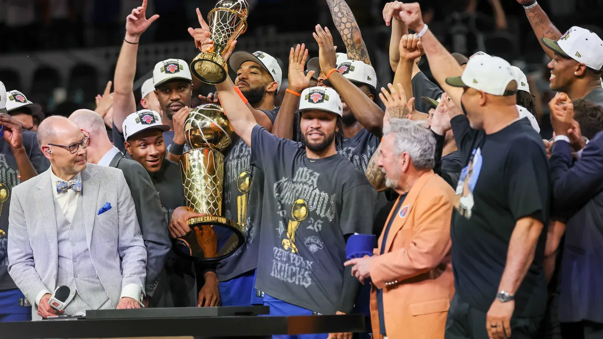Knicks to become first NBA champion to visit Trump White House, Dolan says