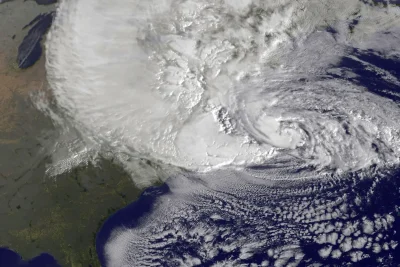 Scientists mull controversial plan to steer hurricanes