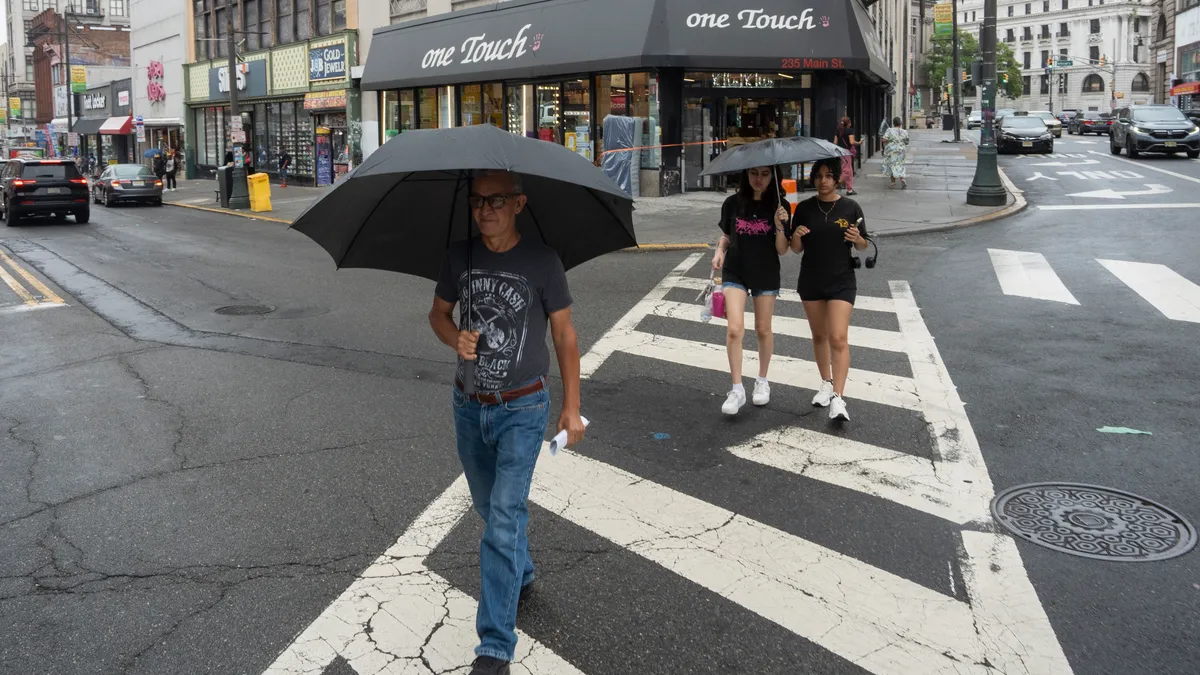 85745334007-082025-rain-weather-paterson-nj-12
