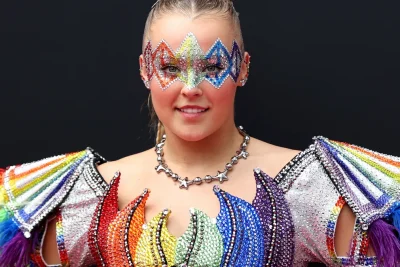 JoJo Siwa, sexuality and how those ‘lavender’ Chris Hughes comments changed her