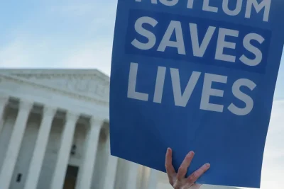 Supreme Court rules asylum seekers can be turned back at US border