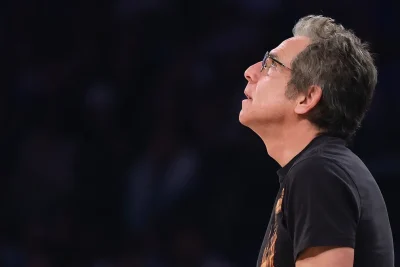Mamdani, Ben Stiller try to calm Knicks fans before Game 4 at MSG