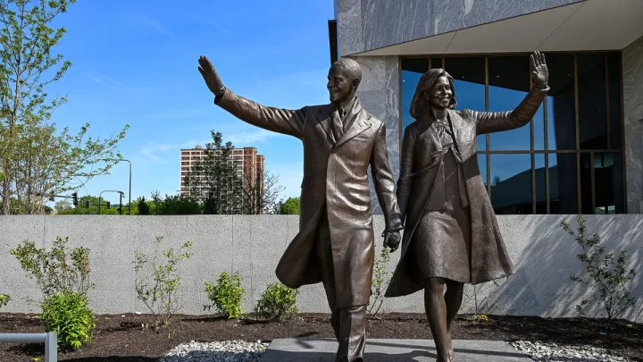 Obama’s Presidential Center: Forget the archives. Cue the community