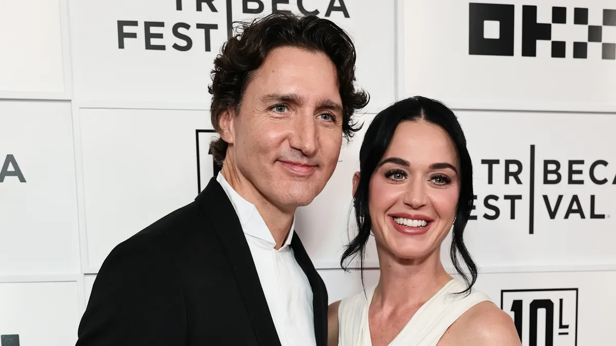 90467537007-katy-perry-and-justin-trudeau-debut-red-carpet