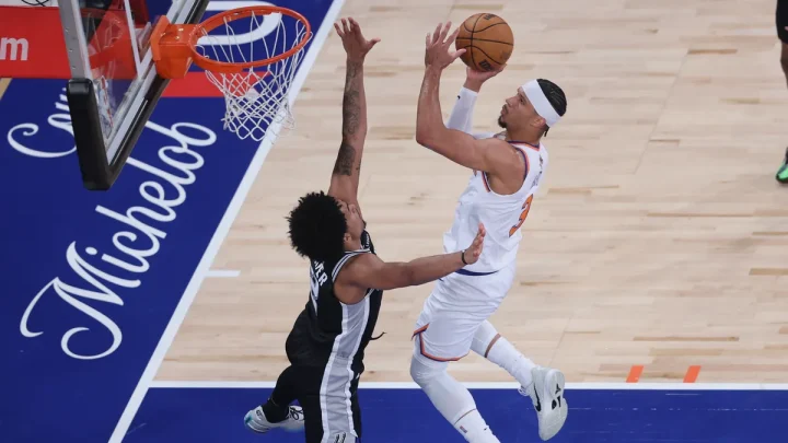 Spurs vs. Knicks live updates, score, highlights from NBA Finals Game 3