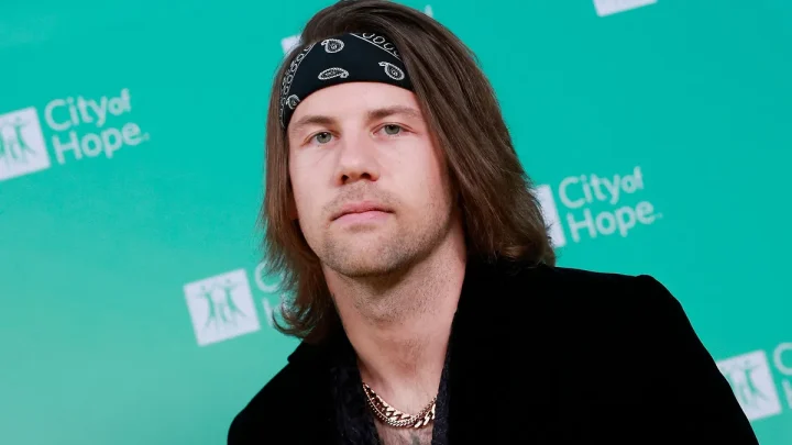 Caleb Shomo reflects on ‘difficult’ conversation telling wife he’s gay