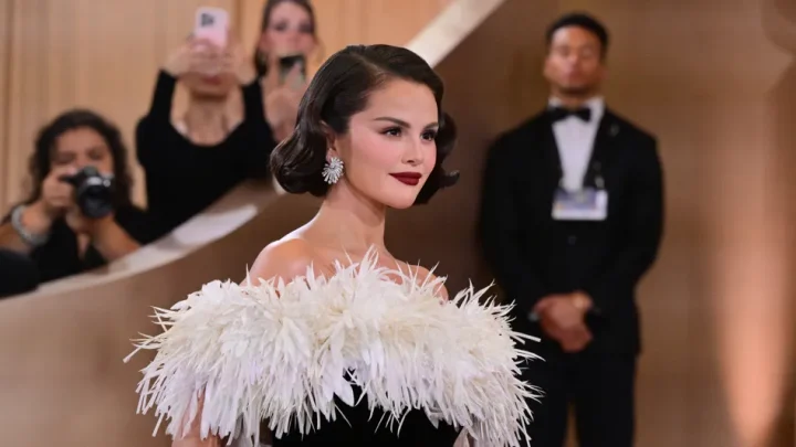 Selena Gomez clears the air after ‘shady’ comment toward Taylor Swift