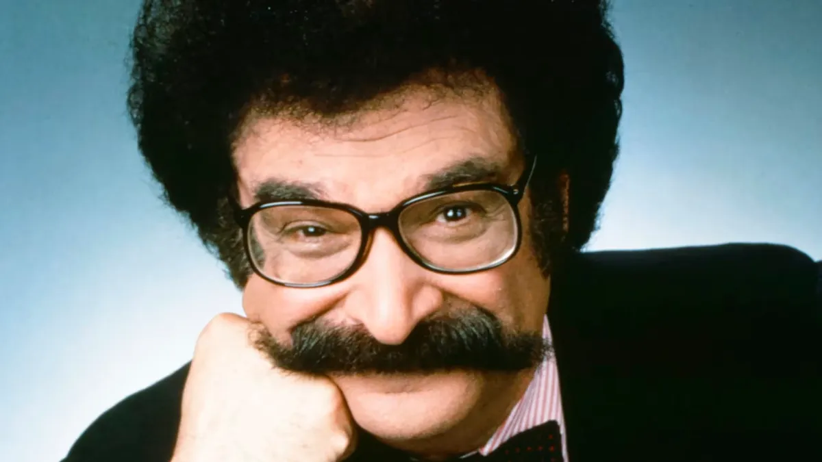 90534038007-gene-shalit