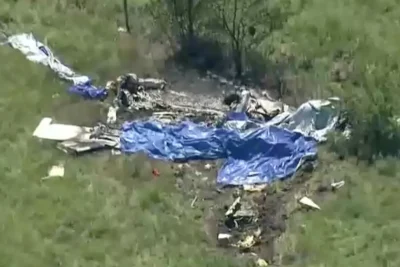 12 people dead in skydiving plane crash in Missouri