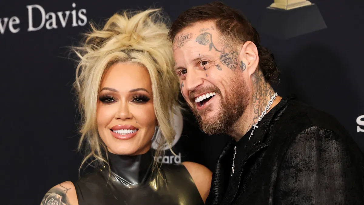 90567664007-jelly-roll-divorces-bunnie-xo-after-10-years
