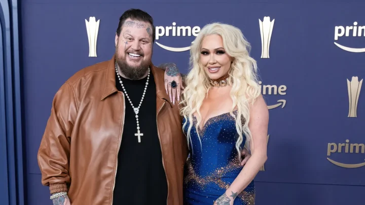 Bunnie Xo says she and Jelly Roll will still have a baby after divorce