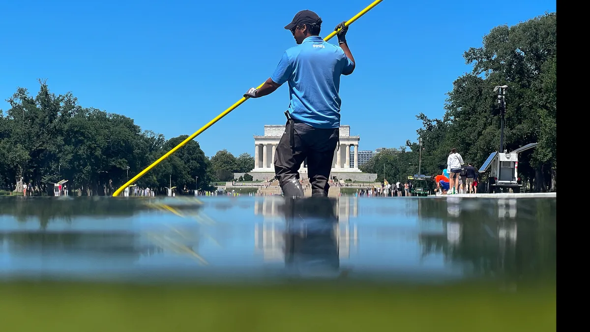 90614269007-20260618-vpc-reflecting-pool-paint-peeling-off-thumb-getty