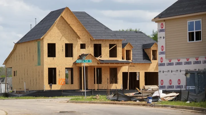 Congress passes bipartisan housing bill as cost of living surges