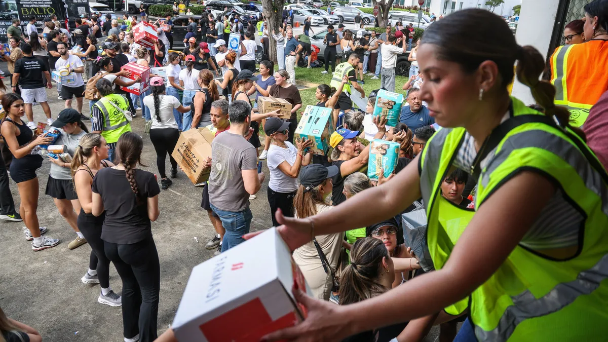 90716351007-20260626-t-220958-z-1126885760-rc-2-x-1-ma-86-msa-rtrmadp-3-venezuelaquakeaid