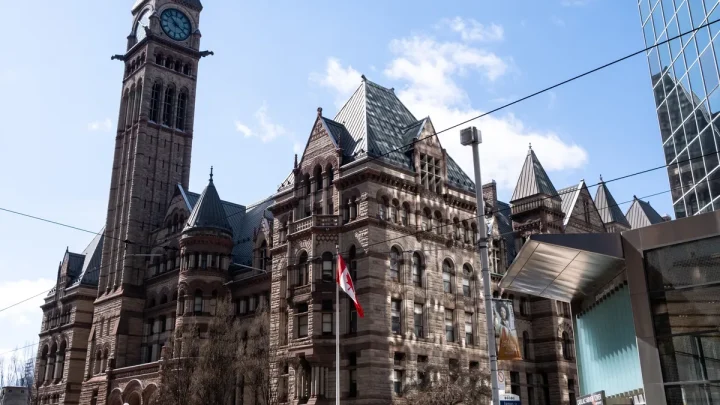 Active shooter in Toronto leaves 5 injured, 2 dead, police say