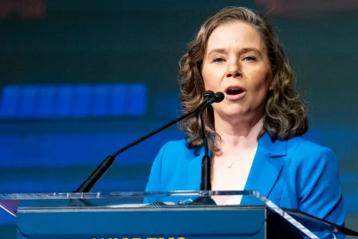 Democrat drops out of Wisconsin governor race amid financial disarray