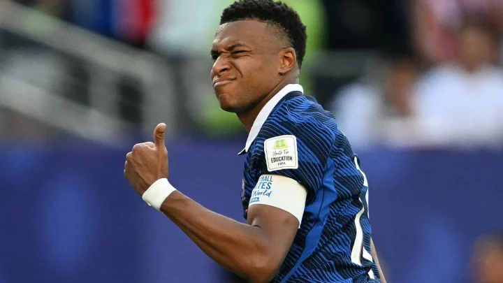 Mbappe saves France to beat Paraguay, reach World Cup quarterfinals