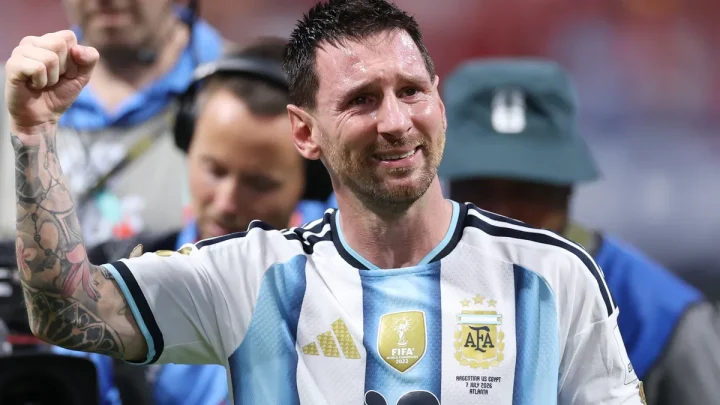 Messi and Argentina stun Egypt with sublime World Cup rally to reach quarterfinals