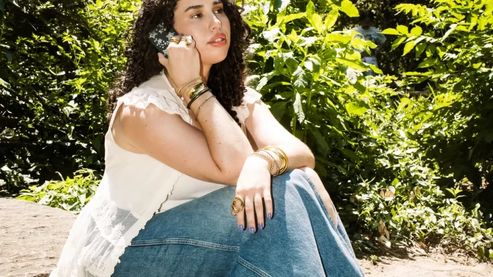 I swapped my smartphone for a ‘dumb phone’. It changed me