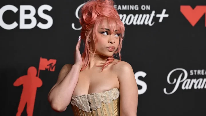 Ice Spice shows off world’s ‘biggest’ tongue ring
