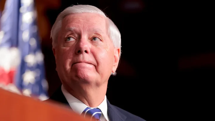 Lindsey Graham dies at 71, Trump says he was like family: Live updates