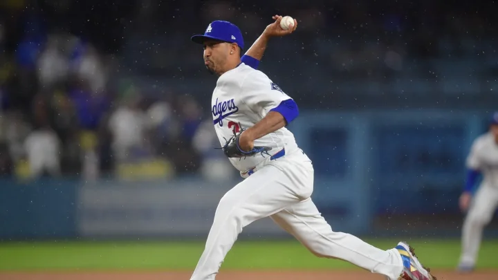 Edwin Diaz addresses cockfighting as he works toward Dodgers return