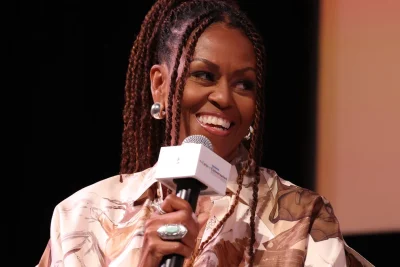 Michelle Obama’s green dress stuns at Martha’s Vineyard appearance