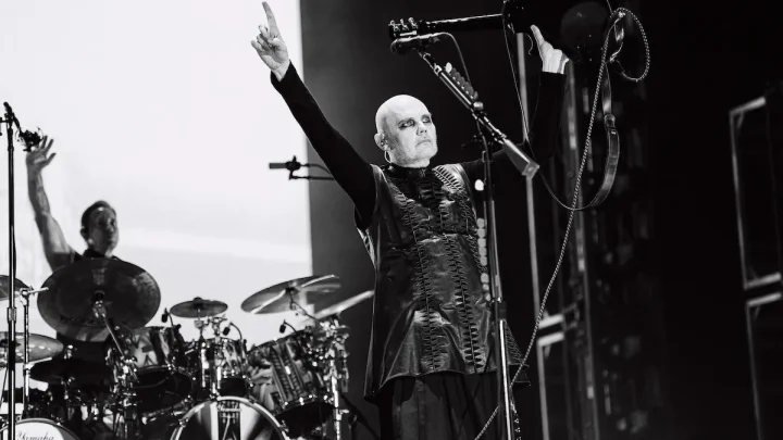 Smashing Pumpkins surprises fans with Olivia Rodrigo at Lollapalooza