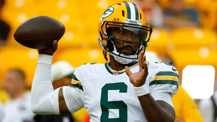 Veteran quarterback Tyrod Taylor, wife shares photos of summer wedding