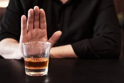 Americans who say they drink alcohol remains at record low, survey finds