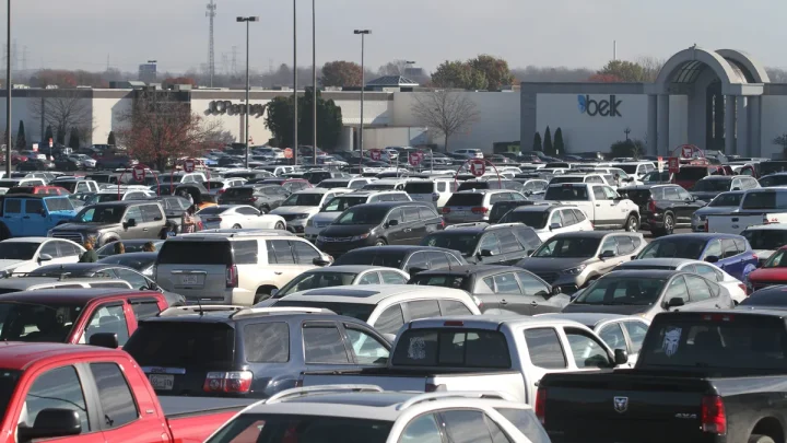 Shopping malls are charging for prime parking. It’s not going well