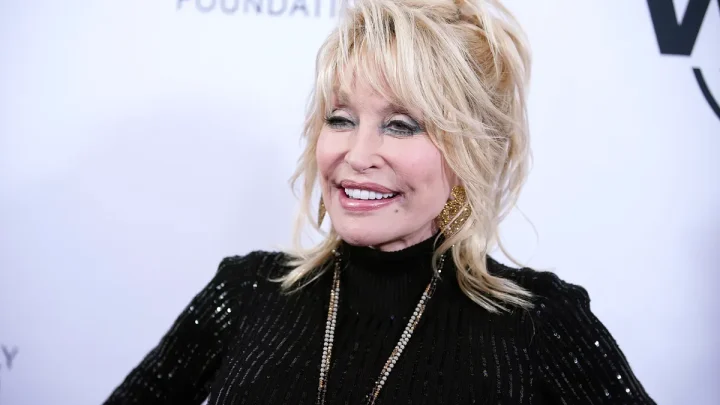 Dolly Parton dead at 80. Taylor Swift, Miley Cyrus pay tribute