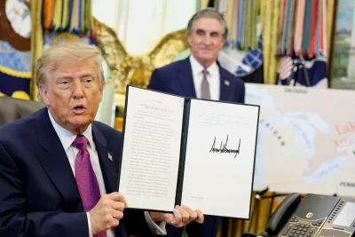 Trump signs order to rename Lake Ontario as Lake America