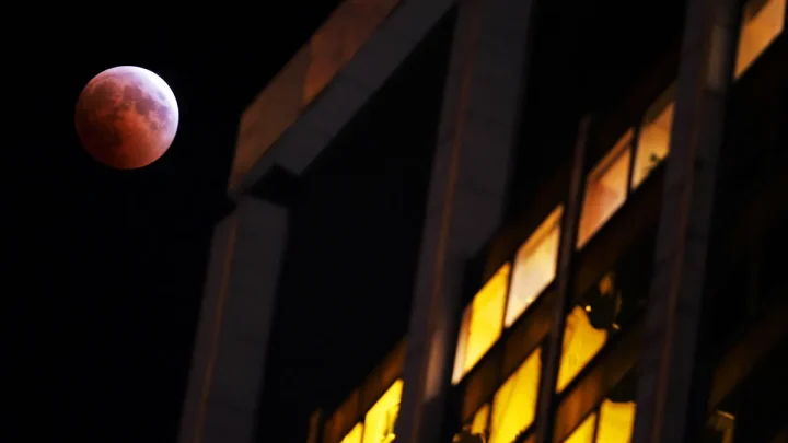 Can I see the ‘almost blood moon’? States with the best eclipse views