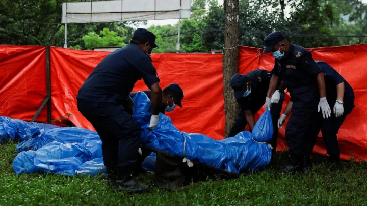 Over 1,900 people now reported missing after devastating Nepal floods