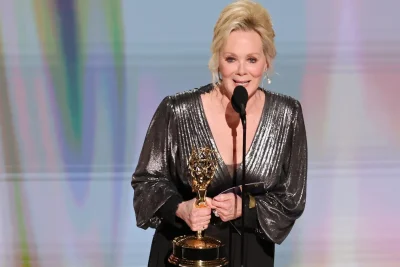 Emmys 2026 live updates: Jean Smart makes history, Allison Janney delivers upset